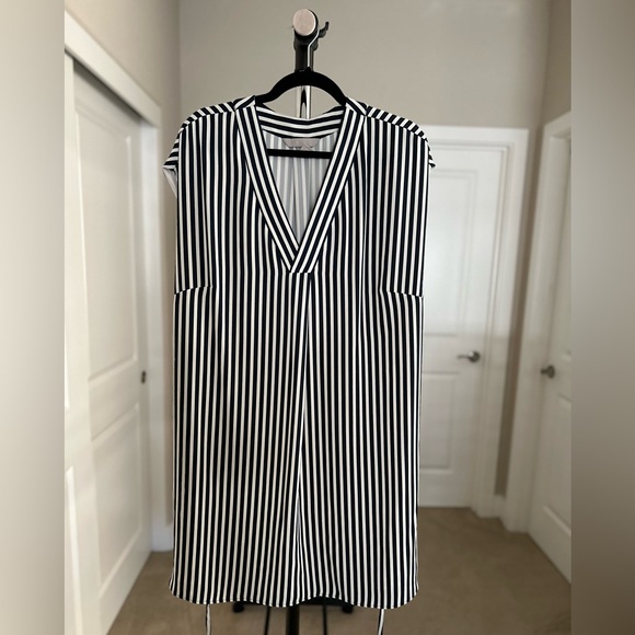 H&M Dresses & Skirts - H&M Navy Blue and White Vertical Stripe V-Neck Midi Dress 16